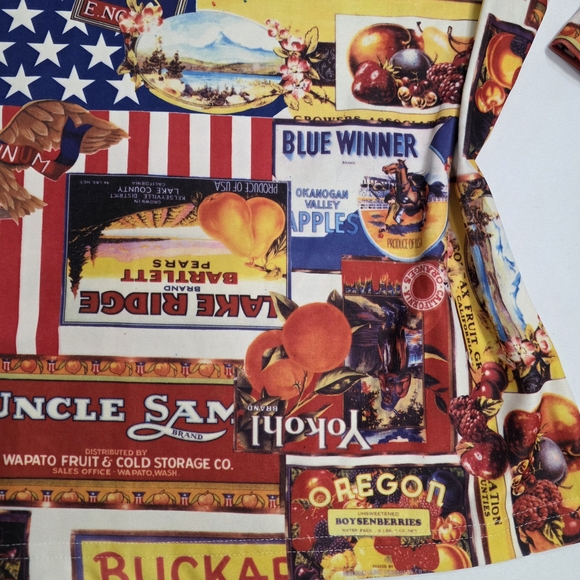 Monroe & Main Graphic V-Neck Top Size S Y2K Americana Print Short Sleeve - Picture 3 of 6